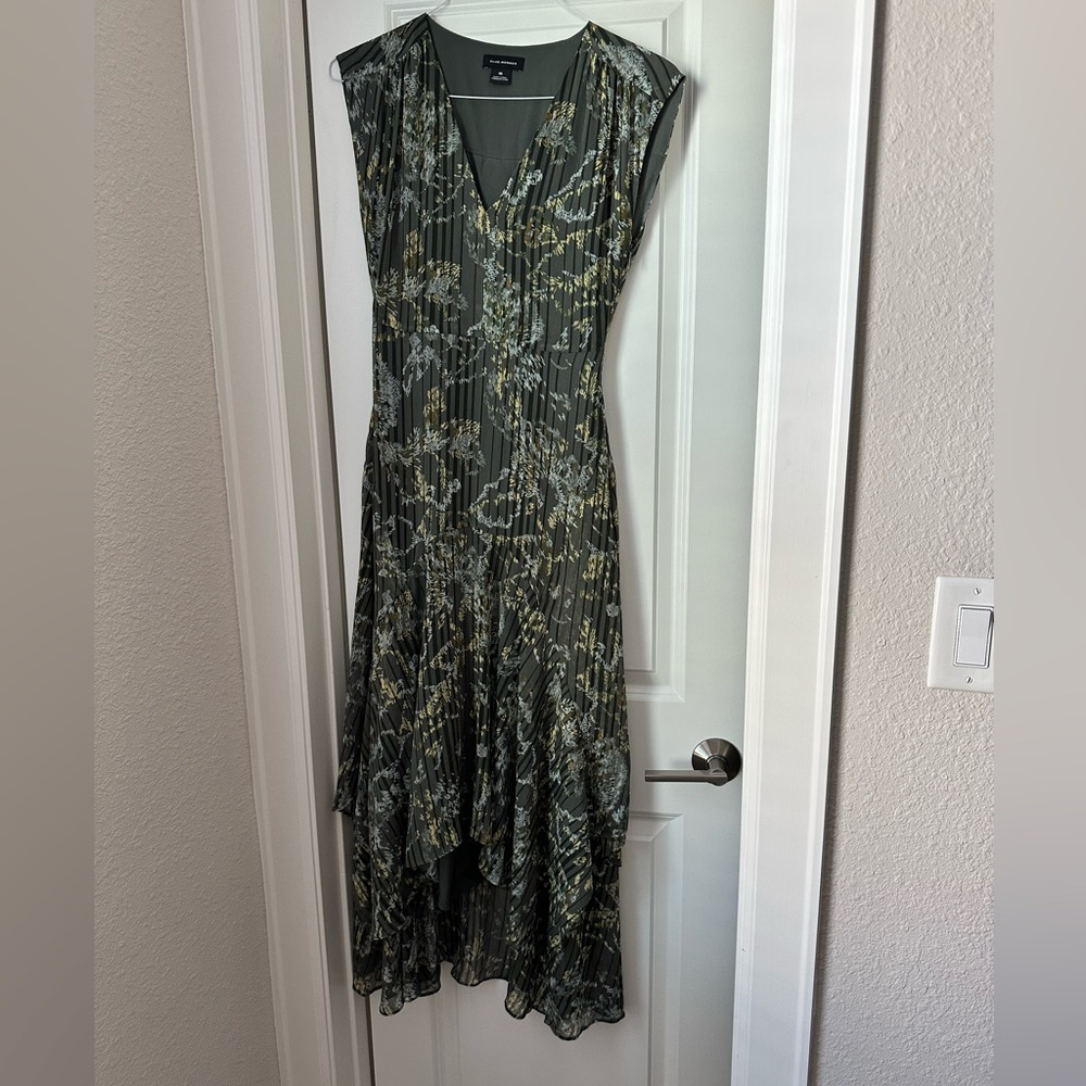 Club Monaco Dress - Size 00